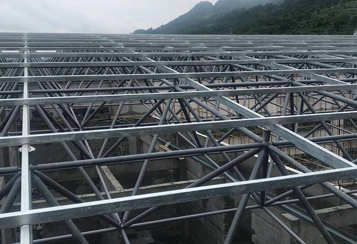 应城仁怀冠英学校艺体楼网架